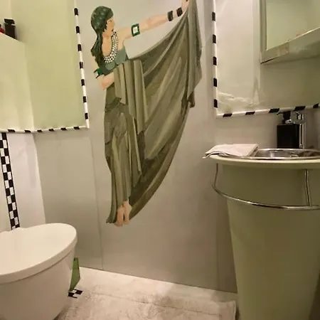 Ponte Vecchio Luxury Apartment Florence