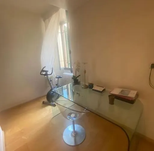 Ponte Vecchio Luxury Апартаменты *