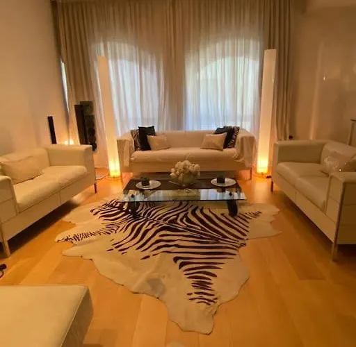 Ponte Vecchio Luxury 아파트 *